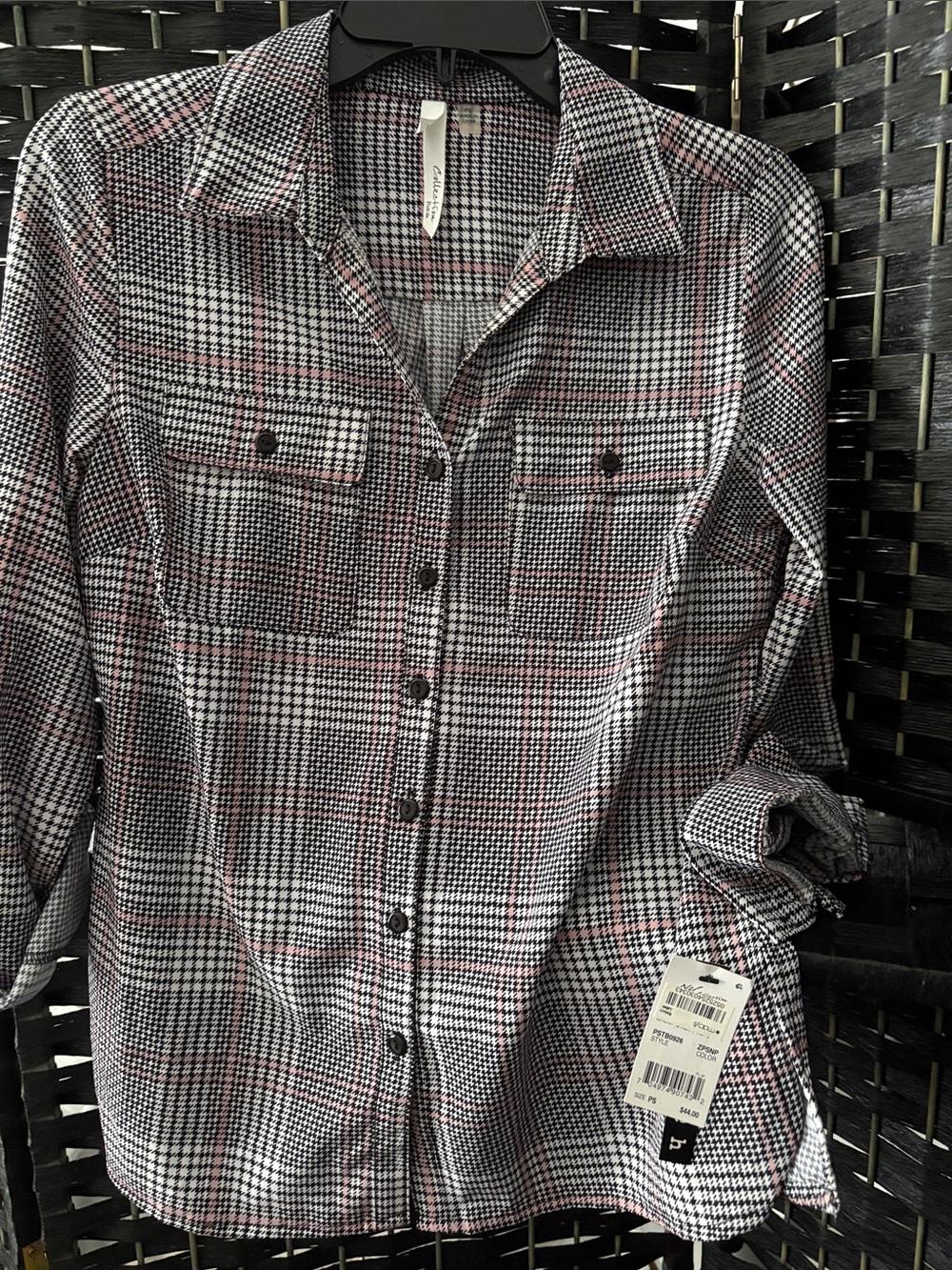 $44Retail Macys NY Collection Black Pink & White Button-Down Shirt (final price)